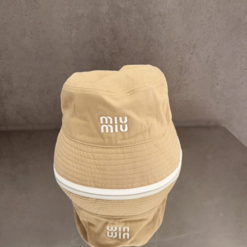 【AT9154】ミュウミュウ クラシックなフィッシャーマンハット、品位を際立たせる都会のラグジュアリースタイル | Miu Miu