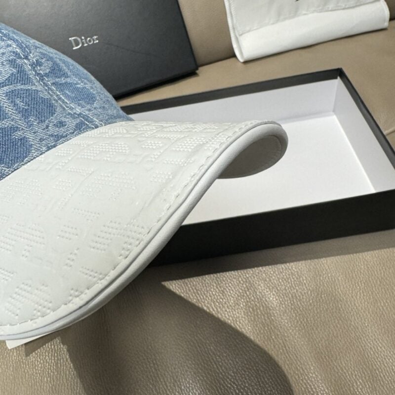 【AT9163】ディオールのクラシックなファッションベースボールキャップ | Christian Dior