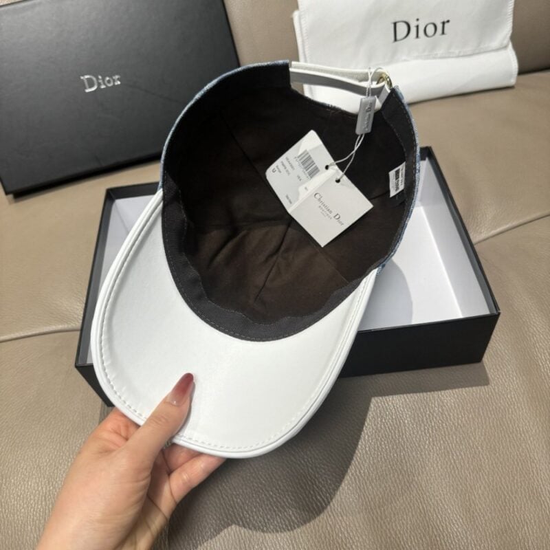 【AT9163】ディオールのクラシックなファッションベースボールキャップ | Christian Dior