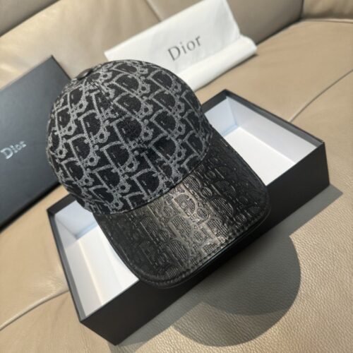 【AT9165】ディオールのクラシック花柄レザーベースボールキャップ | Dior Paris