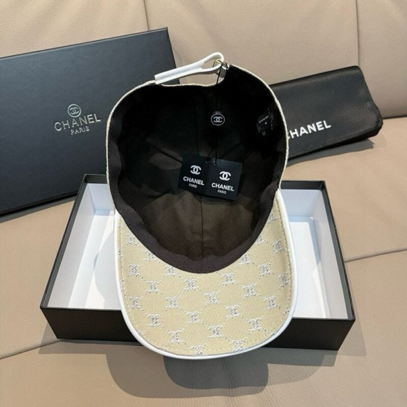 【AT9168】ChanelチャネルクリームカラーダブルC刺繍ベースボールキャップ | Chanel Paris