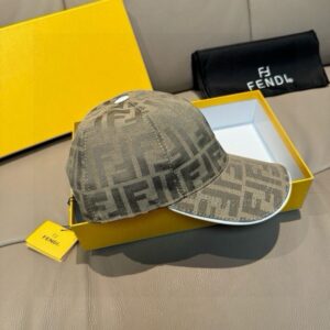 【AT9186】Fendi(フェンディ)のクラシックなダブルF刺繍ベースボールキャップ | Fendi Roma