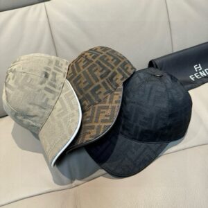 【AT9186】Fendi(フェンディ)のクラシックなダブルF刺繍ベースボールキャップ | Fendi Roma