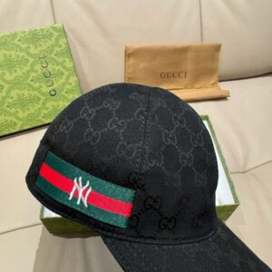 【AT9213】グッチ×ニューヨーク クロスオーバーキャップ｜高品質帆布素材＆トップグレインレザー調節バックル｜ラグジュアリーストリートウェア | Yankees