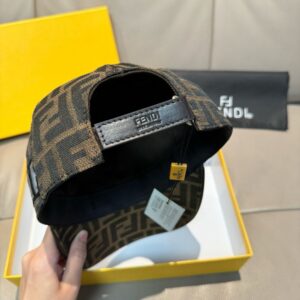 【AT9215】FendiのダブルFエンボスキャンバスベースボールキャップ | Fendi Roma