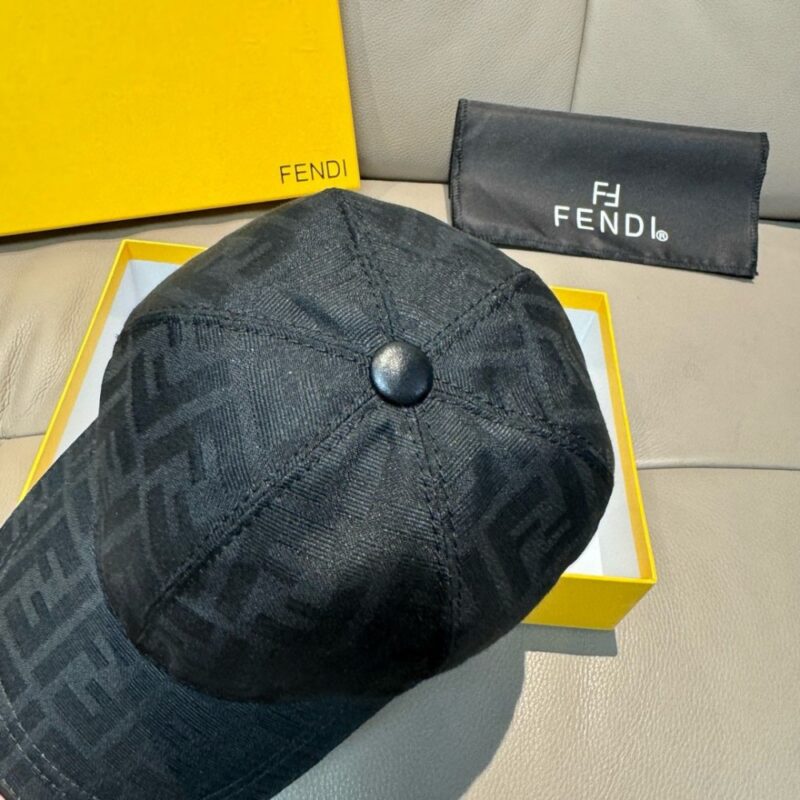 【AT9216】高級Fendiロゴ刺繍キャンバス野球帽、贅沢なファッションアイコン | Fendi