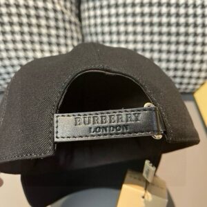 【AT9217】バーバリーのキャンバスキャップ、豪華な品質とファッショナブルなスタイルで都会に映える | Burberry London
