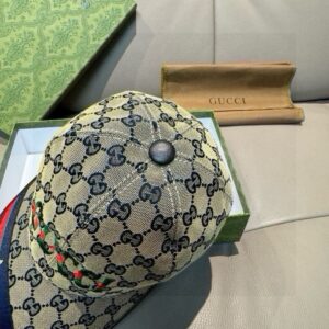 【AT9232】グッチ クラシックチェック柄キャップ - 高級感あるファッションアイテム | Gucci Firenze