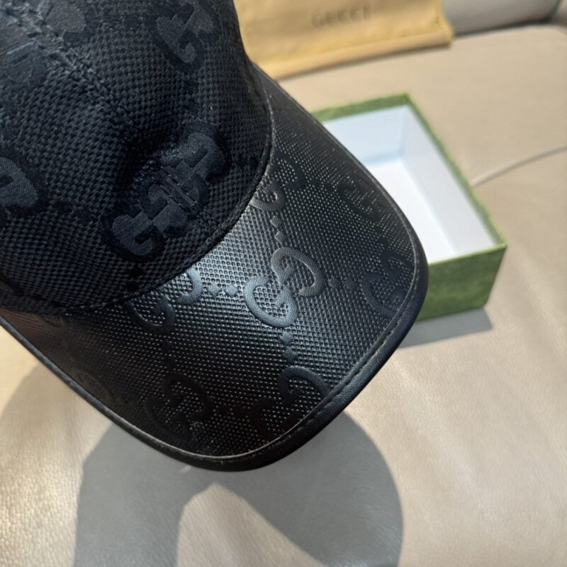 【AT9233】グッチの高級帆布素材野球帽、GGパターンと牛革パッチワーク付き | Gucci Firenze