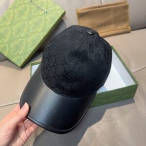 【AT9235】グッチ（Gucci）のクラシック野球帽 - 高級レザーとジャガードデザイン | Gucci Italy