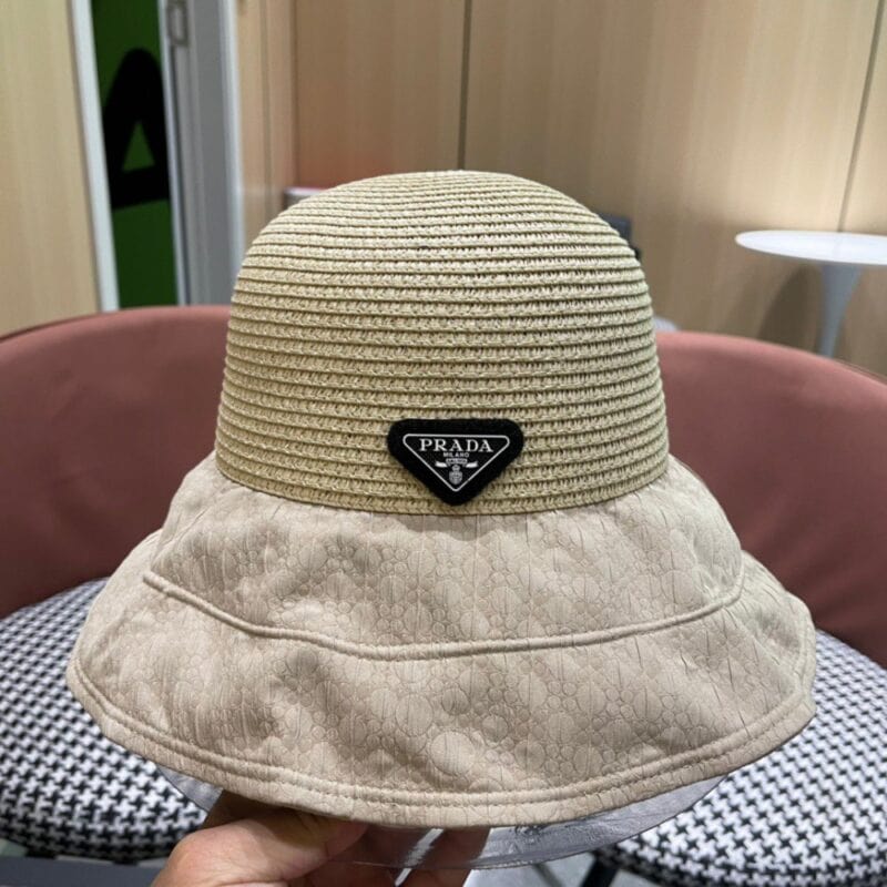 【AT9239】プラダの高級フィッシャーマンハット、夏のエレガントなスタイルを演出する！ | Prada Milano