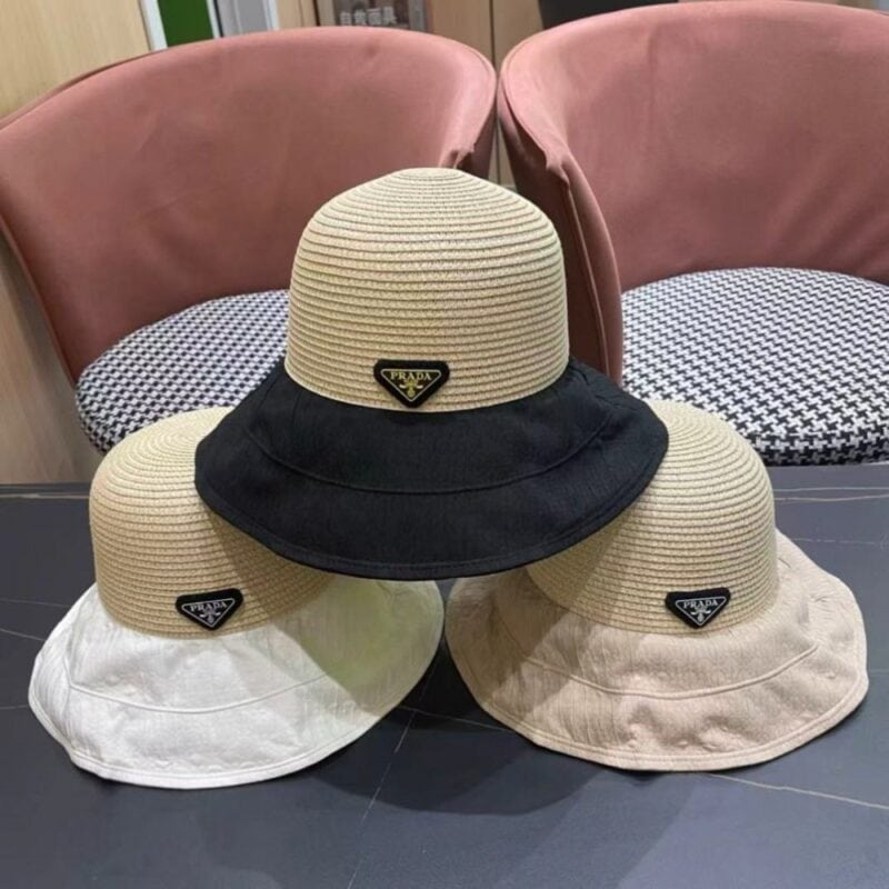 【AT9240】プラダのフィッシャーマンハット - 優雅な手編み織り柄と高級感、夏のファッションアイテム | Prada Milano