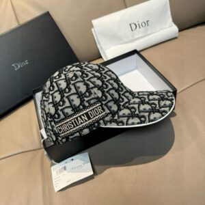 【AT9244】ディオール (Dior) モノグラムプリント レトロ野球帽 - 高級ファッショントレンドを演出 | Dior