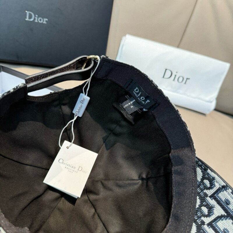 【AT9245】ディオール Dior レトロとモダンなデザインが融合した高級ジャガードサテンベースボールキャップ | Dior