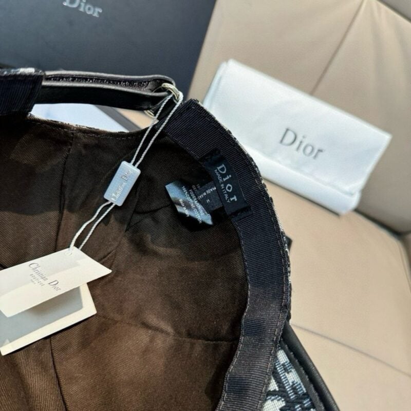 【AT9246】ディオールクラシックプリントベースボールキャップ - 最高級ファッションアクセサリー | Dior