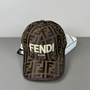 【AT9251】FENDIフェンディ ロゴディテール ファッションクラシック ブラウンカラー帽子 | Fendi Roma