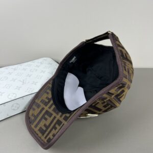 【AT9251】FENDIフェンディ ロゴディテール ファッションクラシック ブラウンカラー帽子 | Fendi Roma