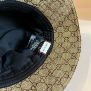 【AT9257】Gucciのモノグラムフィッシャーマンハット|サマーファッショントレンド|高級感と快適さ | Gucci