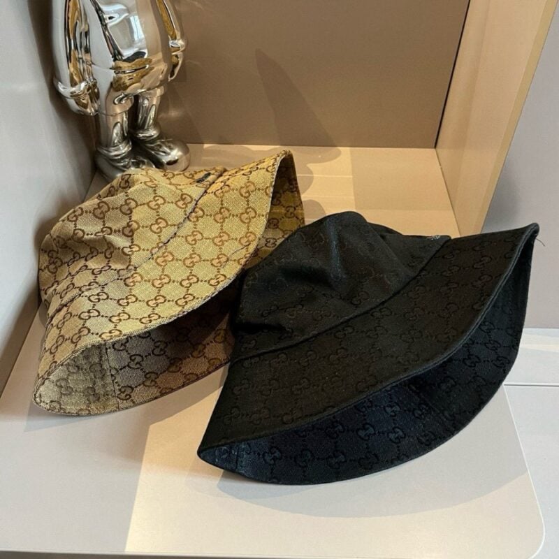 【AT9257】Gucciのモノグラムフィッシャーマンハット|サマーファッショントレンド|高級感と快適さ | Gucci