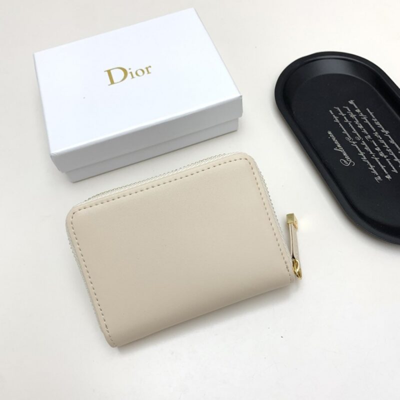 【AT9261】ディオール Dior フレンチラグジュリーエレガントな子牛革財布 アプリコット色 | Dior