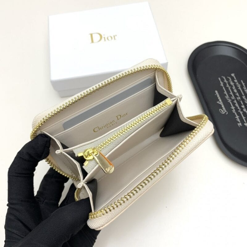 【AT9261】ディオール Dior フレンチラグジュリーエレガントな子牛革財布 アプリコット色 | Dior