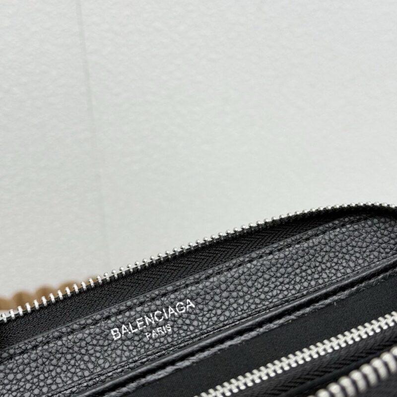 【AT9263】バレンシアガ キャッシュ コンチネンタル 財布 - 最高級小牛革で作られた贅沢な都会の品位 | Balenciaga