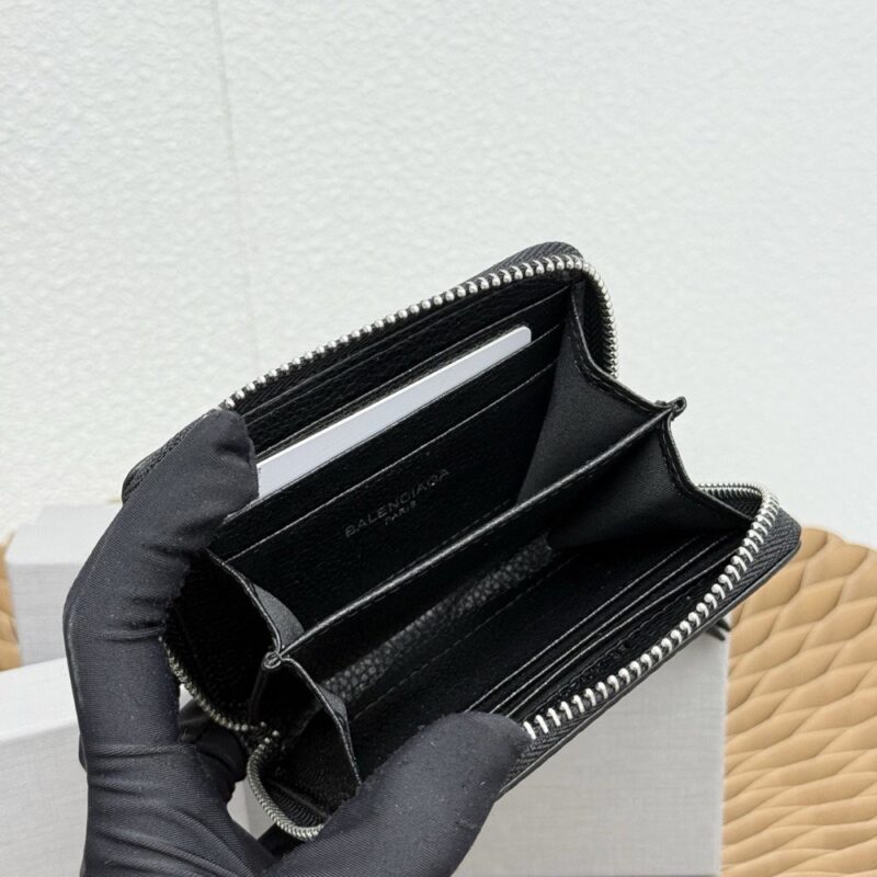 【AT9265】バレンシアガのクラシックなコインケース ハイエンドの小さな牛皮の贅沢さとファッショナブルな姿勢を示す | Balenciaga