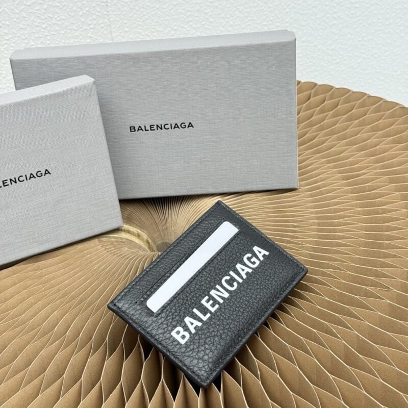 【AT9266】BalenciagaバレンシアガCASHシリーズ レザーカードケース ミニマリストデザイン | Balenciaga