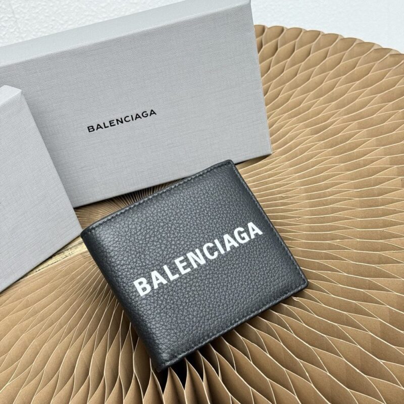 【AT9268】バレンシアガ Balenciaga ブラックレザー財布 6カードスロット付き | Balenciaga