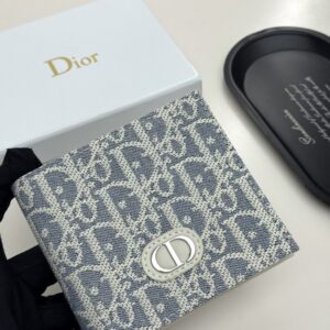 【AT9271】ディオールのラグジュアリーレザーウォレット - Diorの高級レザーウォレット | Christian Dior