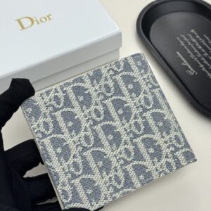 【AT9271】ディオールのラグジュアリーレザーウォレット - Diorの高級レザーウォレット | Christian Dior
