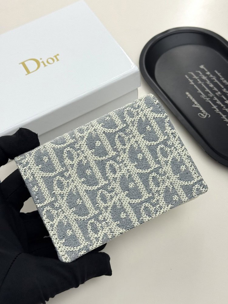 【AT9272】Dior ディオール 小さな高級カードケース - エレガントなファッションアクセサリー | Christian Dior