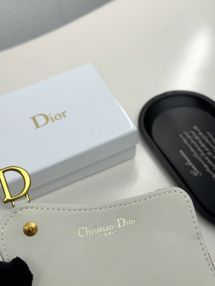 【AT9272】Dior ディオール 小さな高級カードケース - エレガントなファッションアクセサリー | Christian Dior