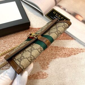 【AT9276】Gucciのクラシックウォレット - 贅沢なGGモノグラムデザインとスタイリッシュな装飾 | Gucci
