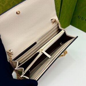 【AT9279】Gucciグッチクラシックコレクション GGモノグラム 刺繍 財布 | Gucci Italy