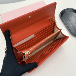 【AT9281】ミュウミュウクラシックなフリルシリーズ羊革財布 - 豪華でエレガントな女性向けファッションアクセサリー | Miu Miu