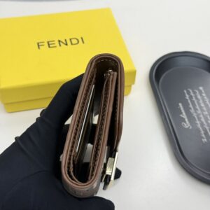【AT9286】フェンディクラシックチェック柄三つ折り小銭入れ | Fendi Roma