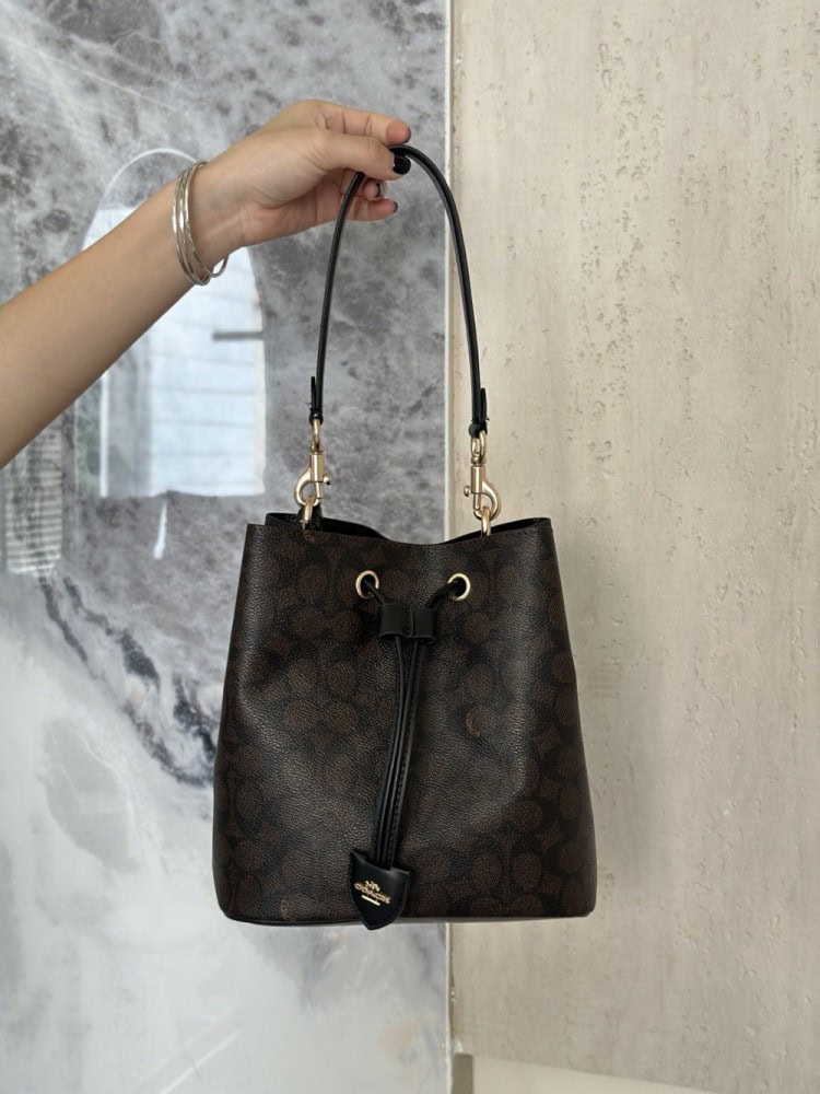 【AT9321】Coachクラシックバケツバッグ | コーチのトートバッグ、洗練されたエレガンスと高級感 | Coach