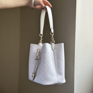 【AT9322】Coach クラシックなグレーシャーホワイトバケットバッグ | Coach
