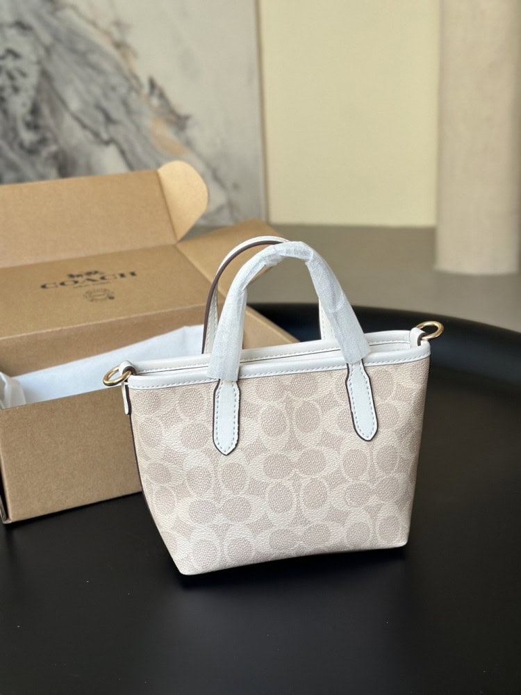 【AT9332】Coachクラシックシリーズハンドバッグ、エレガントなミルクホワイト色 | Coach New York
