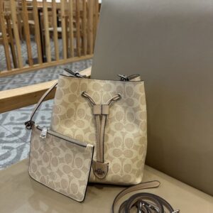【AT9335】Coach（コーチ）クラシックRowanシリーズバケットバッグ、都会の女性に必須のファッションアイテム | Coach New York