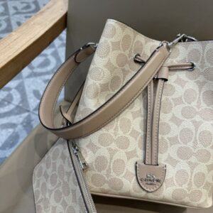 【AT9335】Coach（コーチ）クラシックRowanシリーズバケットバッグ、都会の女性に必須のファッションアイテム | Coach New York