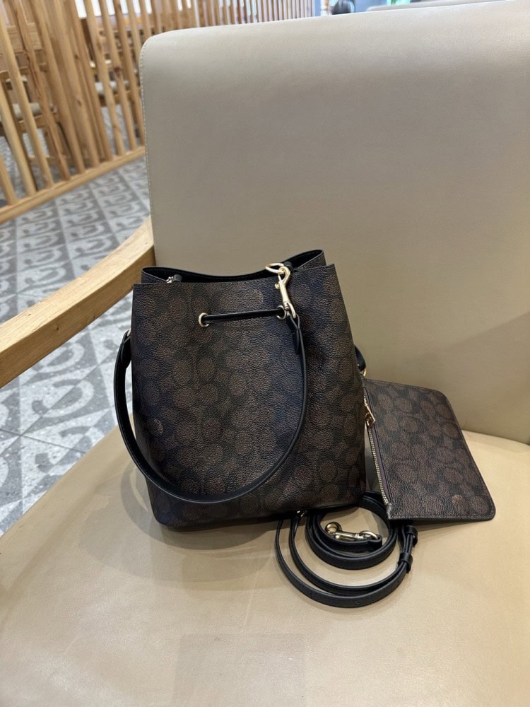 【AT9338】Coachクラシックモノグラムパターン バケットバッグ、都会の知恵と贅沢な質感が魅力 | Coach
