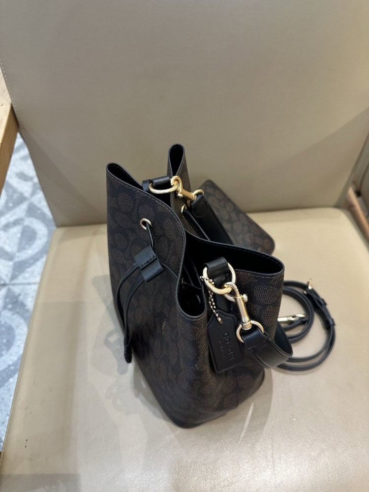 【AT9338】Coachクラシックモノグラムパターン バケットバッグ、都会の知恵と贅沢な質感が魅力 | Coach