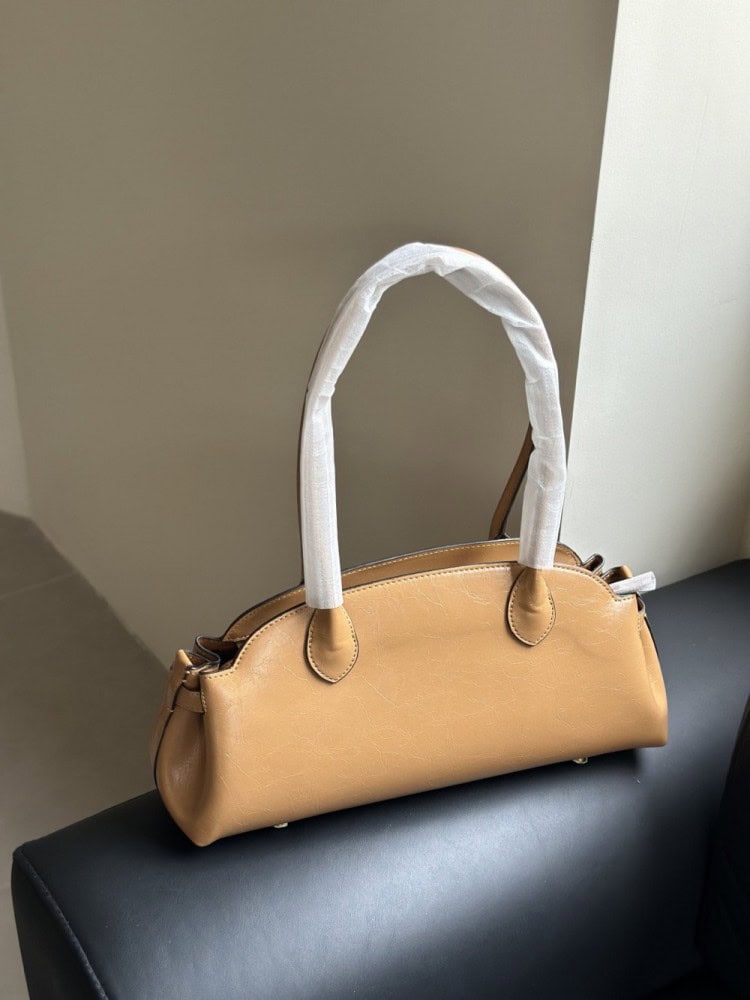 【AT9339】ハイエンドブランドのエレガントなハニーブラウンレザーショルダーバッグ | Coach
