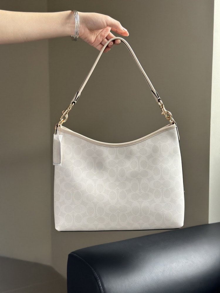 【AT9349】Coachクラシックバケツバッグ - 優雅な白色レザーバッグ、オフィス通勤やデートに最適 | Coach New York