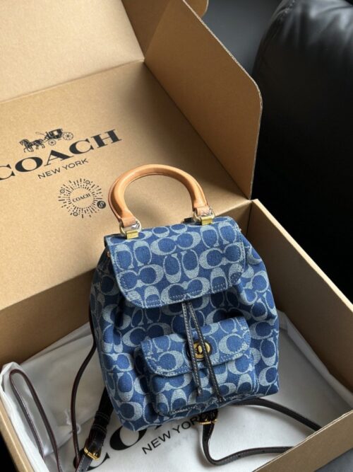 【AT9354】Coach New York クラシックデニムブルーバケツバッグ - 優雅なヴィンテージスタイル | Coach
