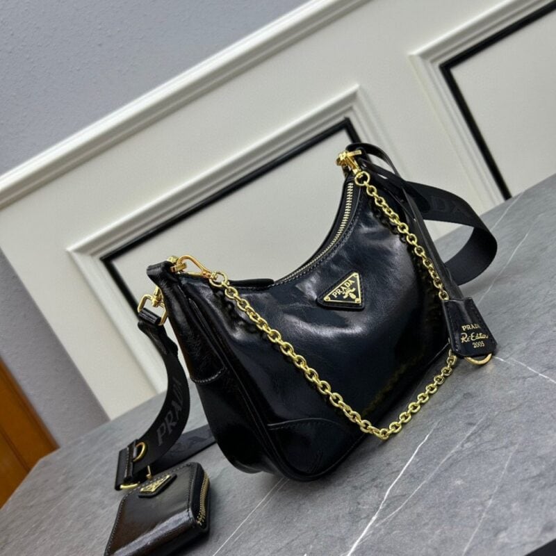 【AT9358】プラダ PRADA クラシックな3WAYショルダーバッグ、オイル仕上げレザー、都会の日常に最適！ | Prada Milano