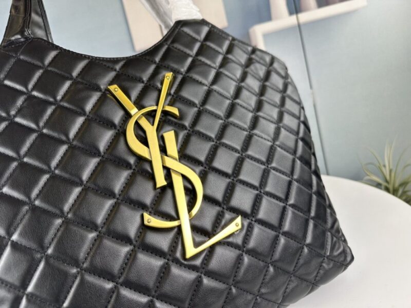 【AT9368】YSL ラムスキン ダイヤモンドバッグ - フレンチエレガンスとモダンファッションの完璧な出会い | Saint Laurent Paris