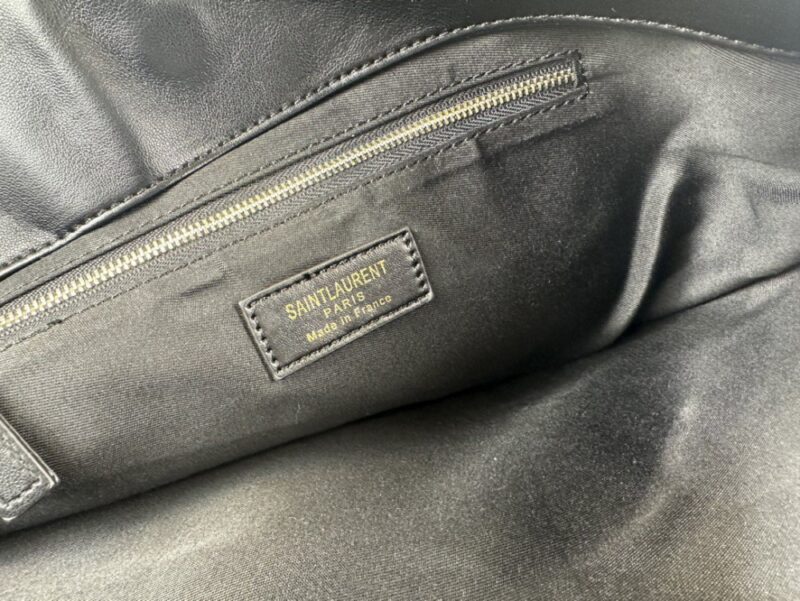 【AT9368】YSL ラムスキン ダイヤモンドバッグ - フレンチエレガンスとモダンファッションの完璧な出会い | Saint Laurent Paris